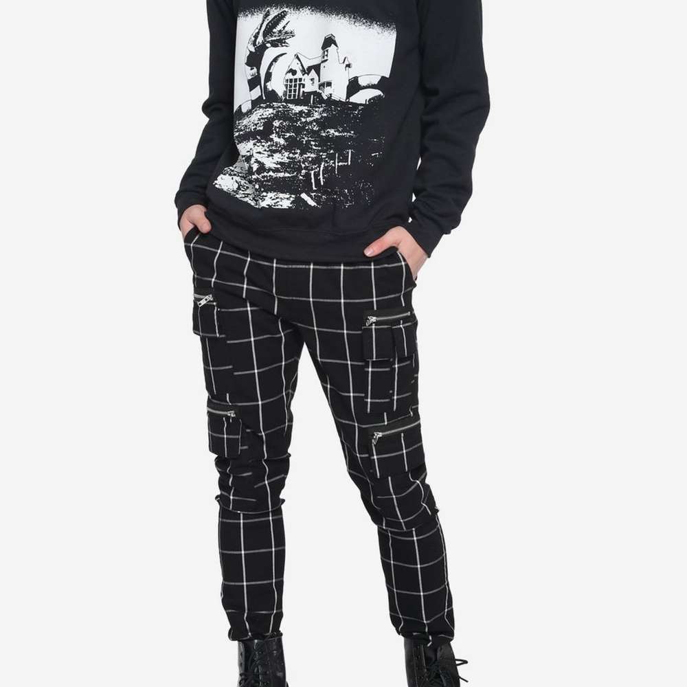 Beetlejuice Sandworm Sweatshirt, SINGLECOLOR, large