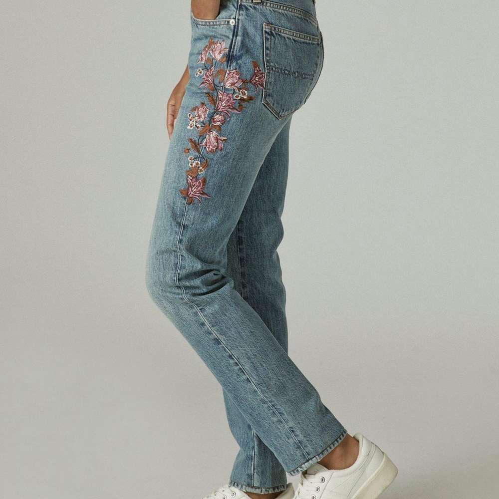 embroidered high rise drew mom jean, WASSON, large